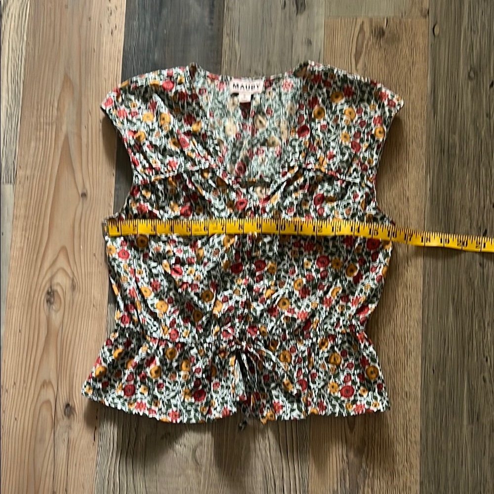 Mauby Gathered Peplum Top in Alhambra Floral Size: Small (S) - Picture 7 of 16